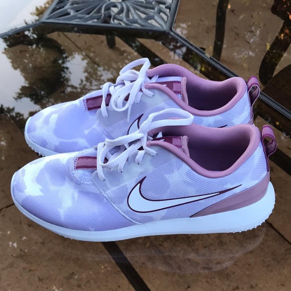 Nike Golf Shoes - Picture 5 of 9